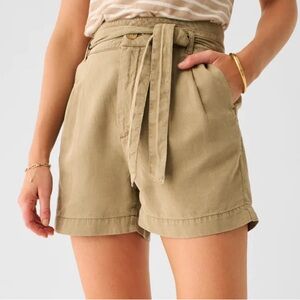 NWT. Faherty Arlie Tie Waist Shorts. Size Small. Color Oakwood.